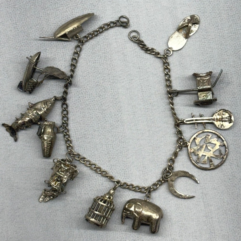 Vintage Chinese Export Silver 12 Charm Bracelet OS Silver Fair Articulated Fish - Picture 2 of 16